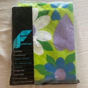 NOS Fieldcrest pillowcase set new in package!